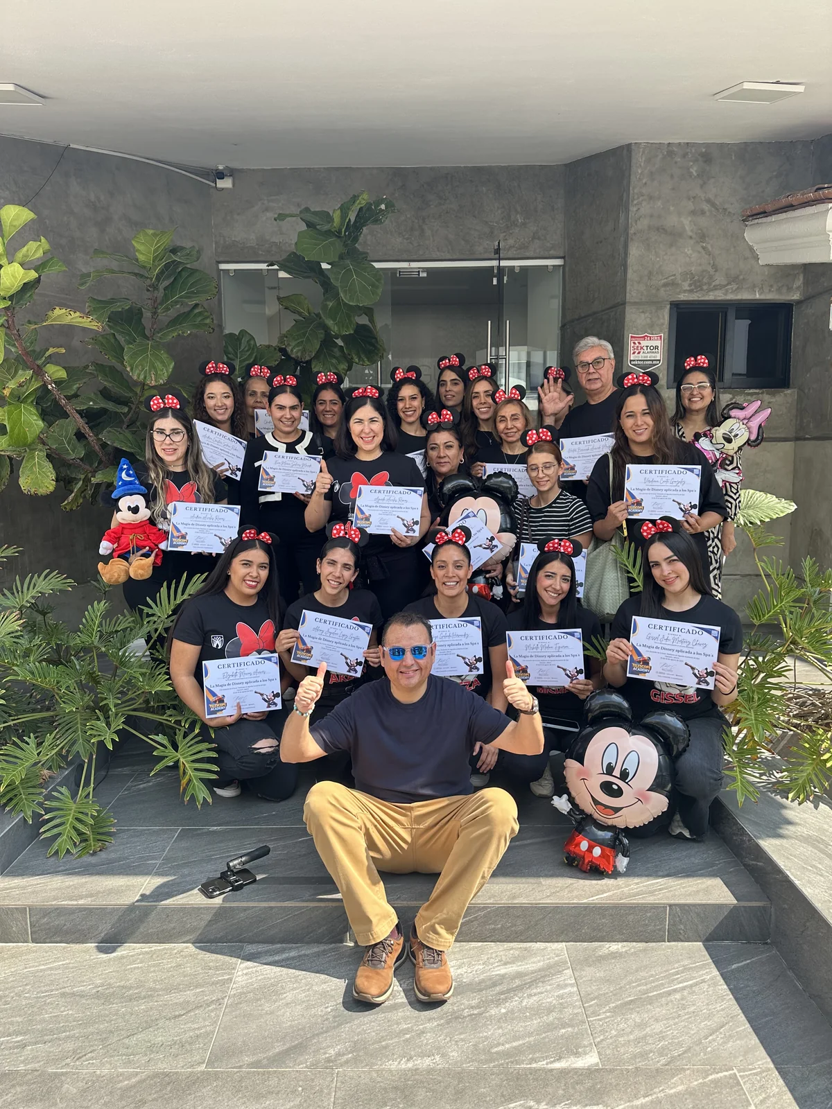 Sesión de trabajo presencial con un equipo de servicio